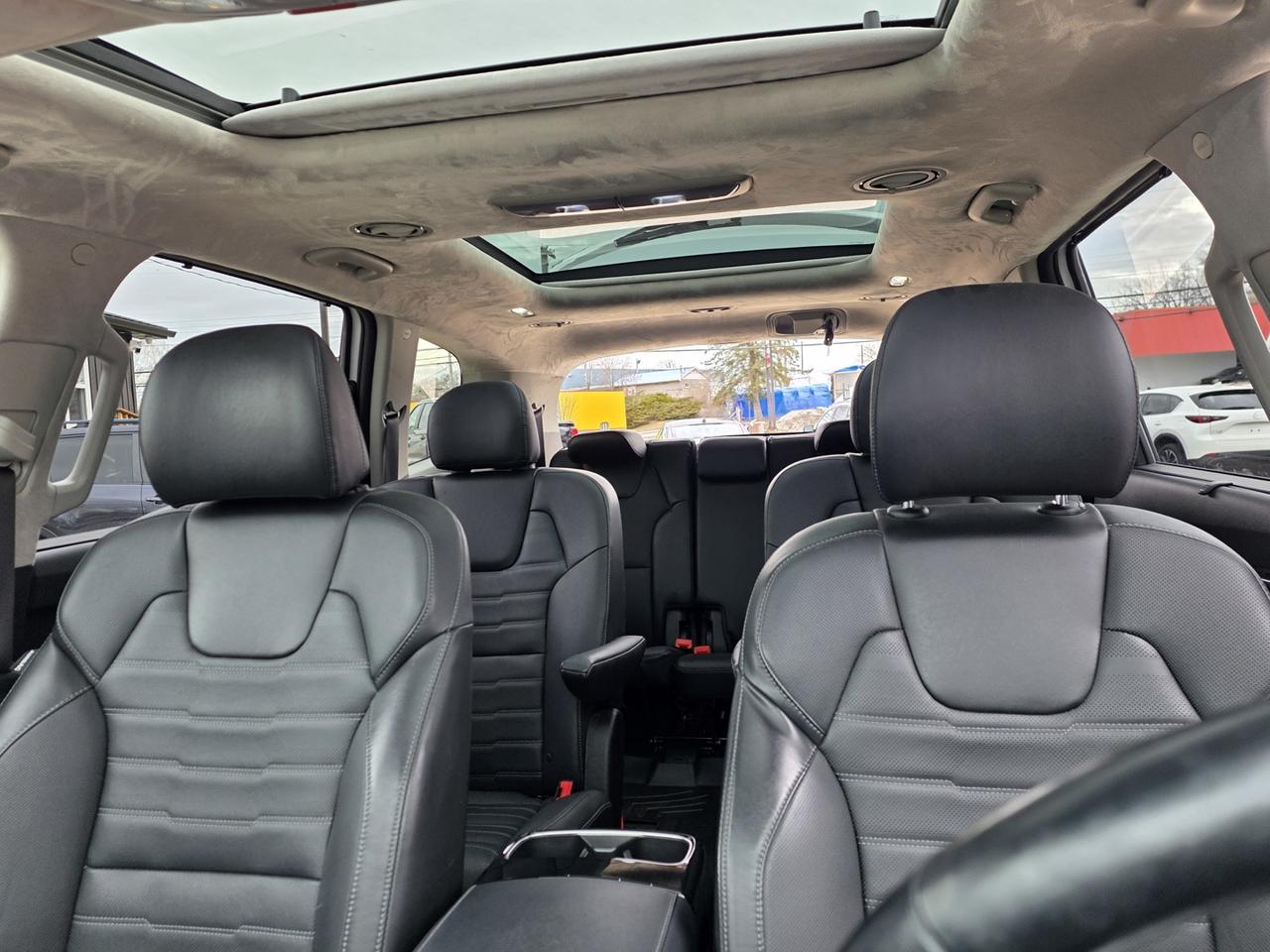 2023 Kia Telluride SX AWD includes snow tires on rims! Photo