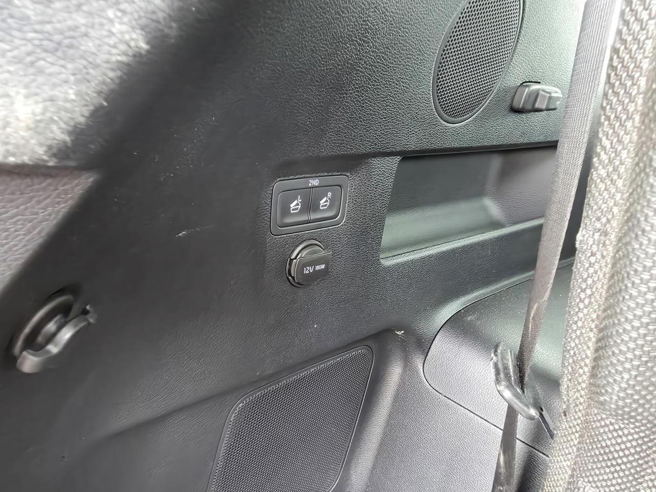 2023 Kia Telluride SX AWD includes snow tires on rims! Photo