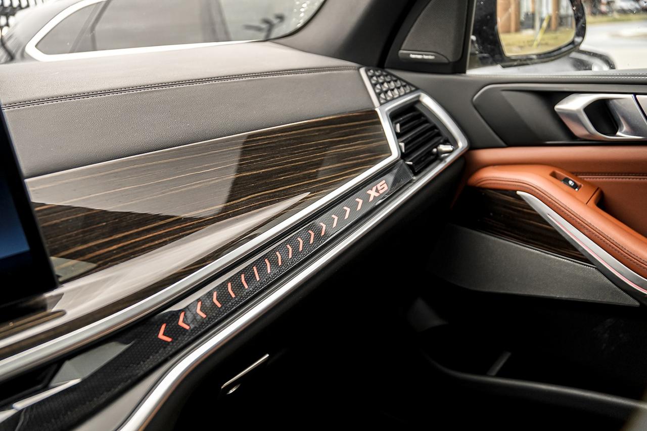 2024 BMW X5 xDrive40i M SPORT|HUD|WOOD TRIM|PANO|NAVI| Photo