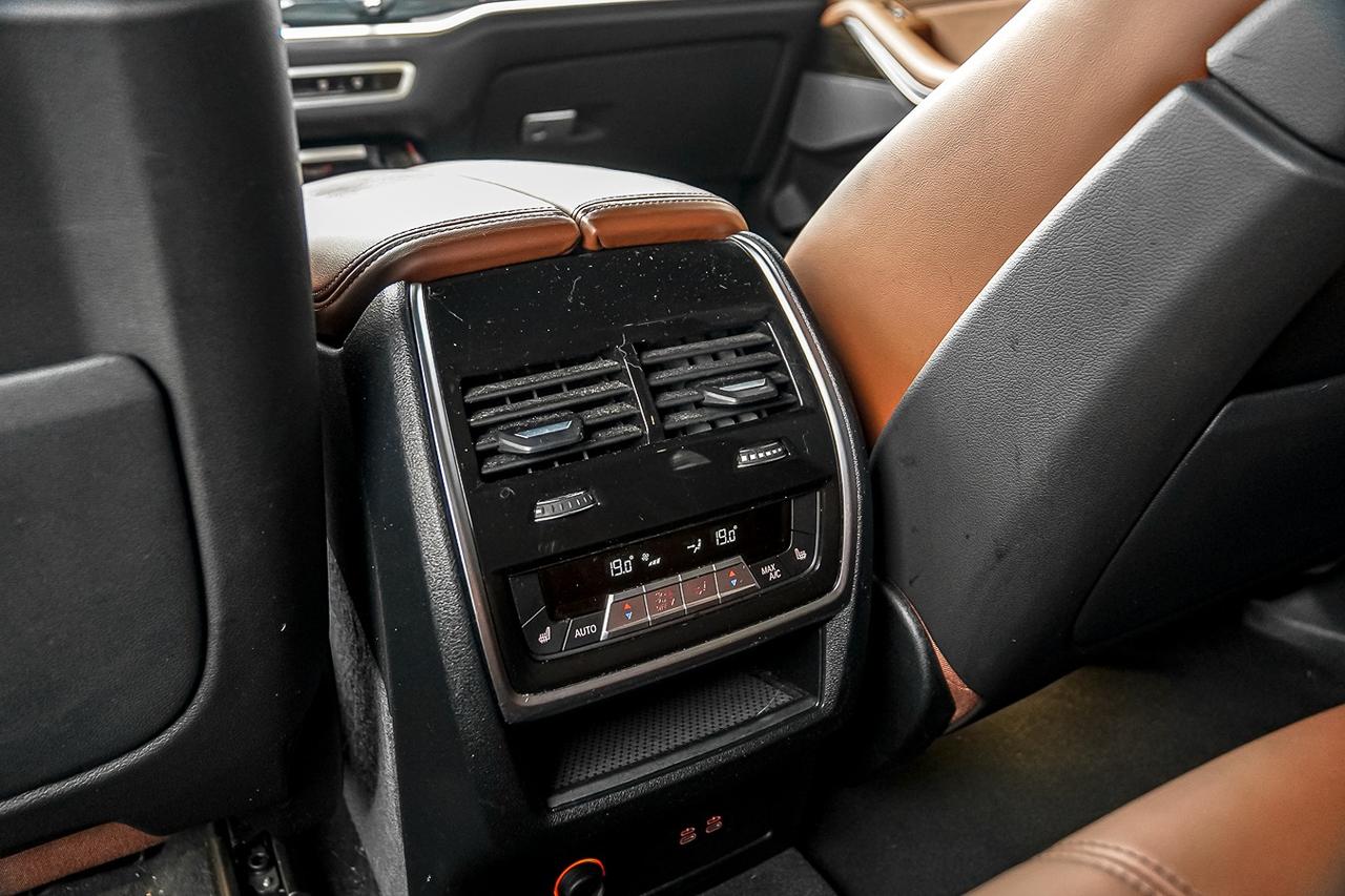 2024 BMW X5 xDrive40i M SPORT|HUD|WOOD TRIM|PANO|NAVI| Photo