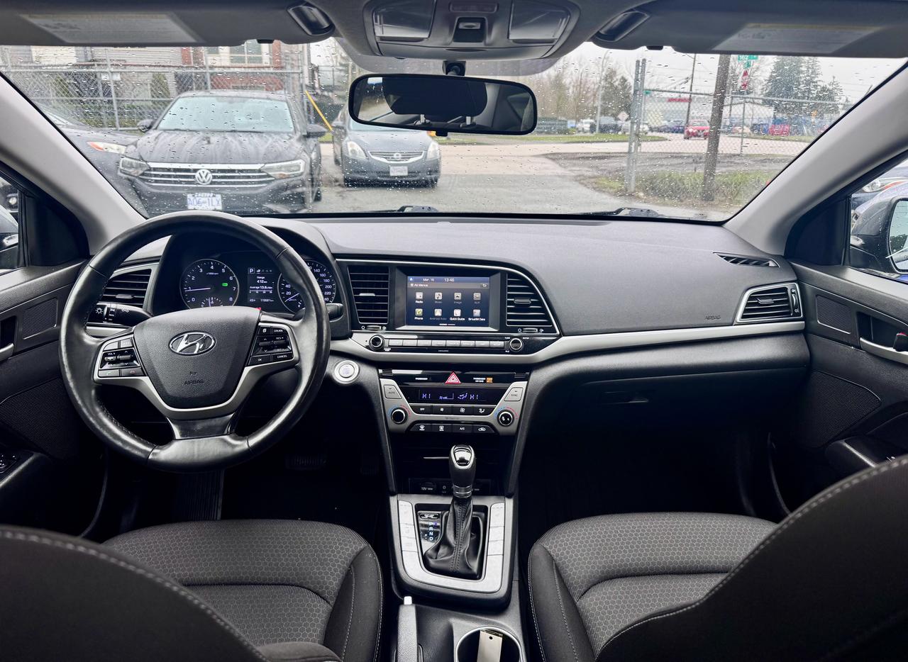 2017 Hyundai Elantra FINANCING AVAILABLE Photo10