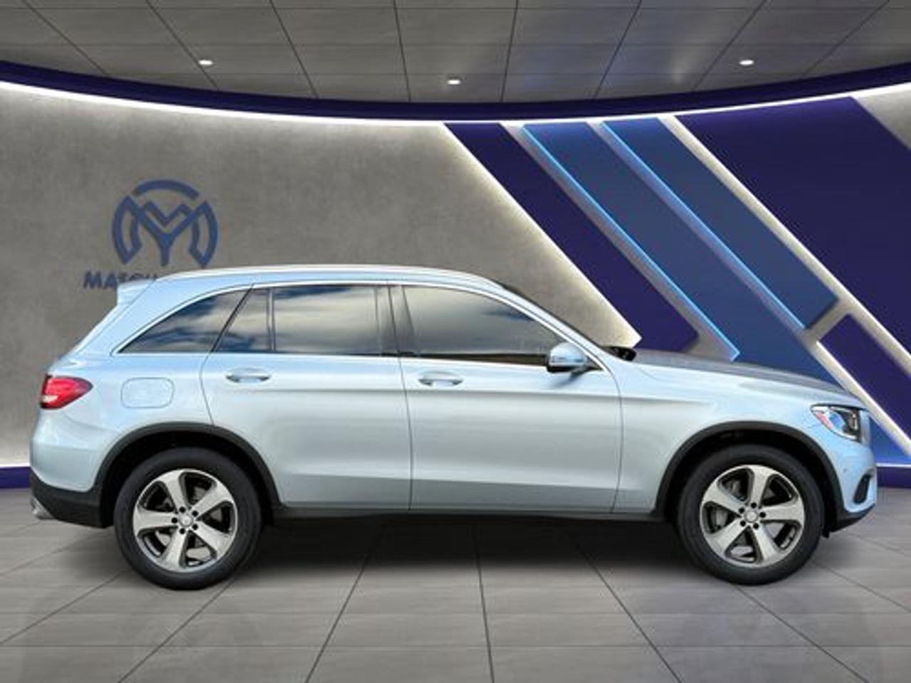 2017 Mercedes-Benz GLC-Class GLC 300 Photo