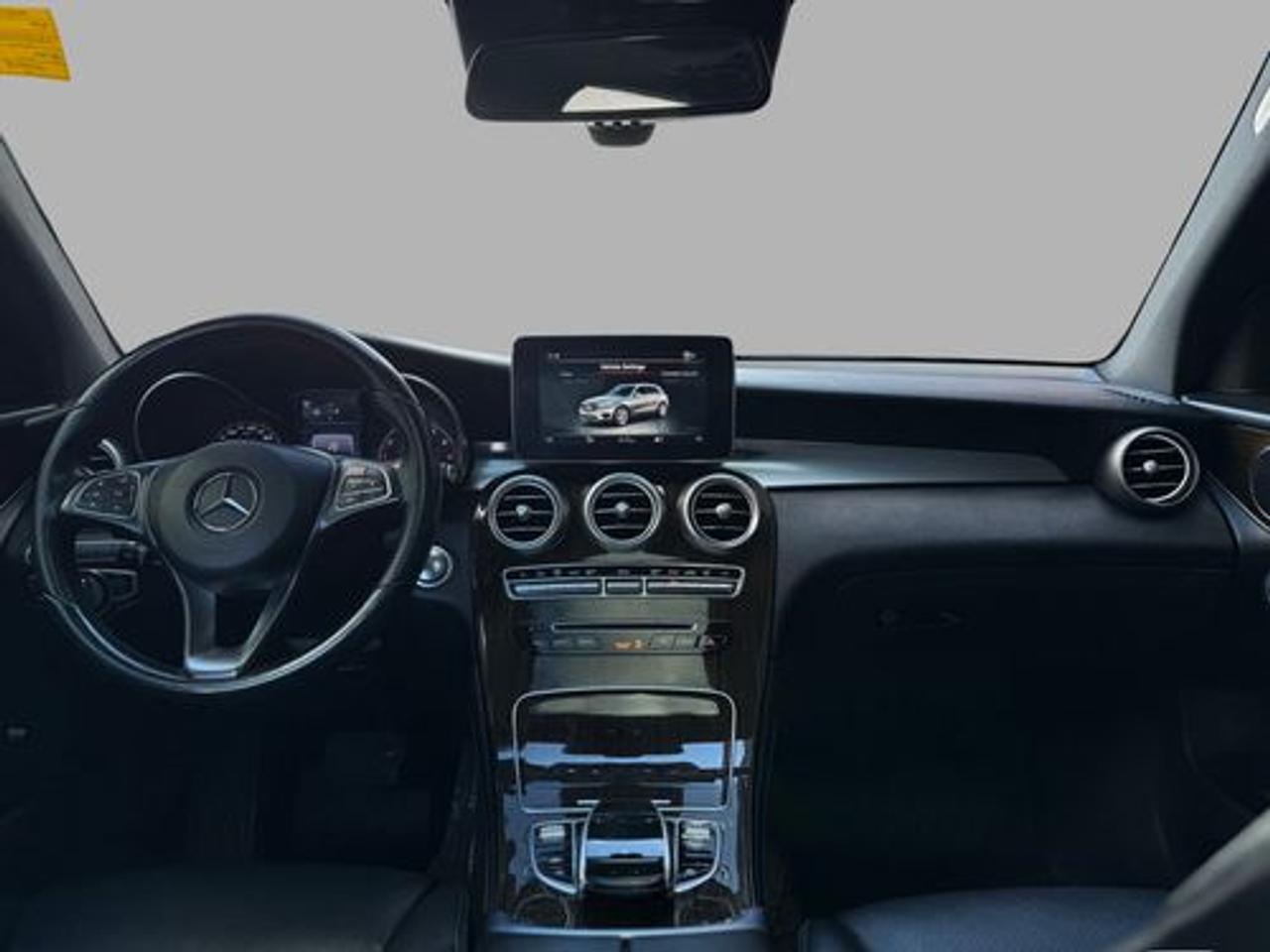 2017 Mercedes-Benz GLC-Class GLC 300 Photo