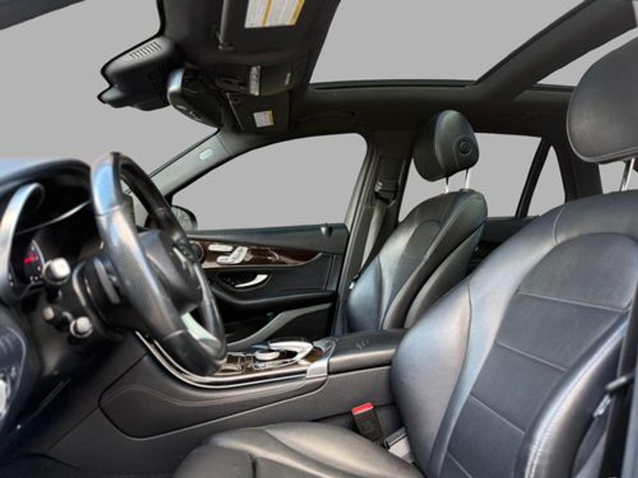 2017 Mercedes-Benz GLC-Class GLC 300 Photo