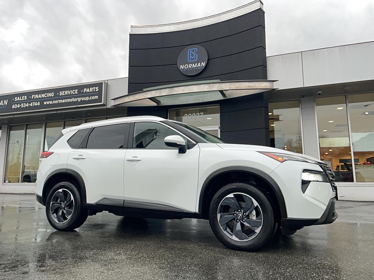 2025 Nissan Rogue AWD SV Moonroof