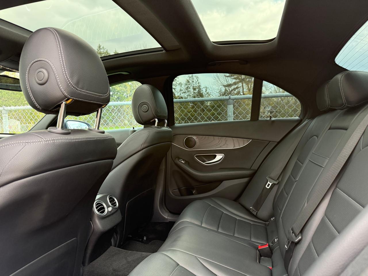 2017 Mercedes-Benz C-Class C 300 Photo
