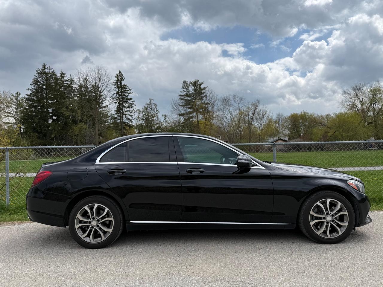 2017 Mercedes-Benz C-Class C 300 Photo