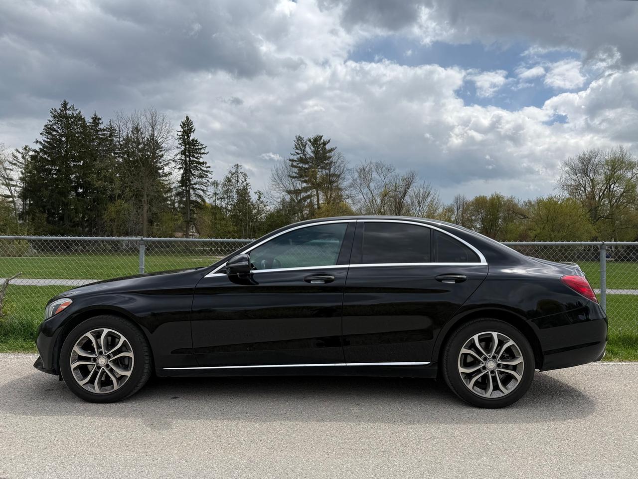 2017 Mercedes-Benz C-Class C 300 Photo