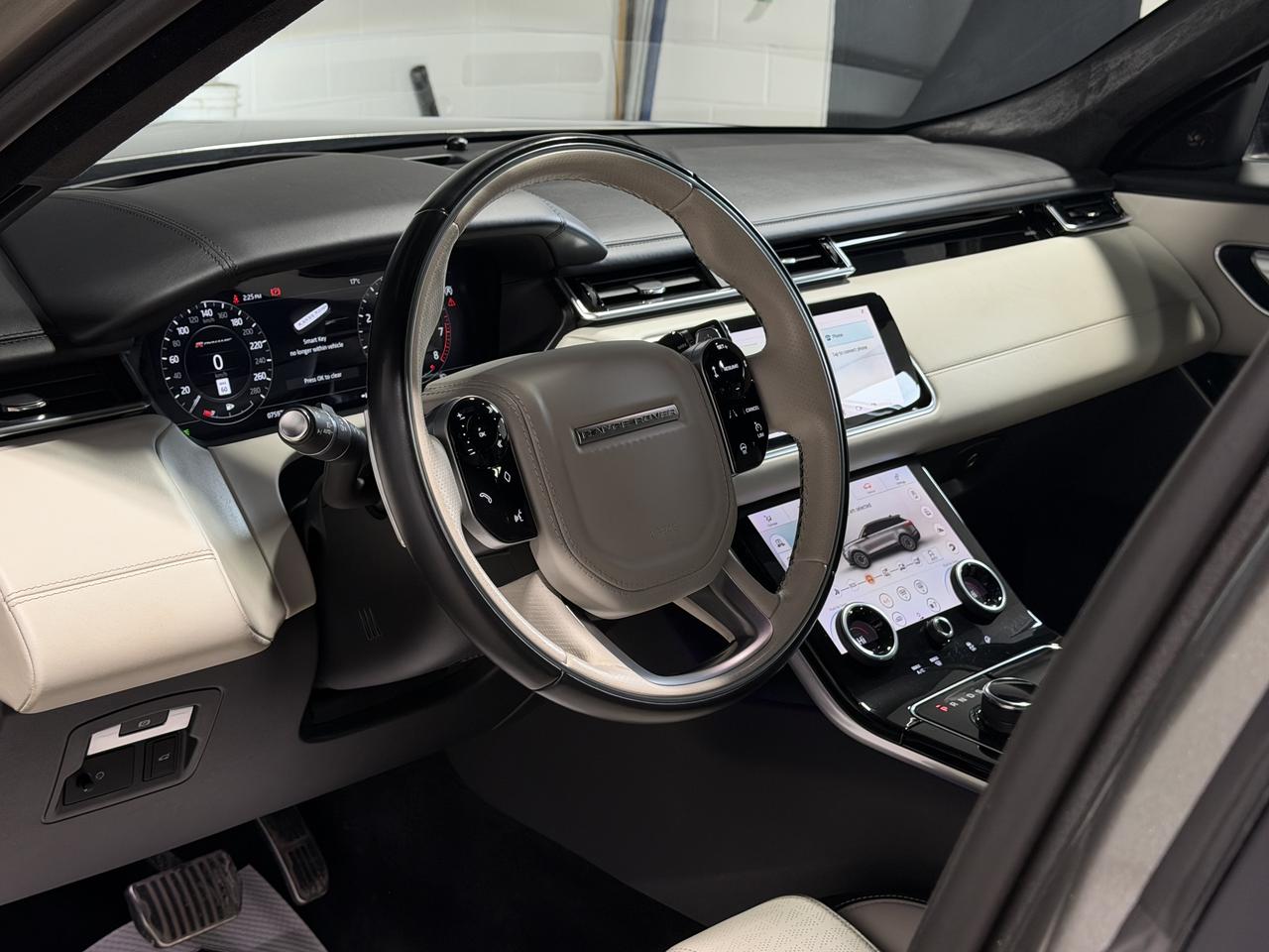 2018 Land Rover Range Rover Velar R-Dynamic P380 HSE FIRST EDITION|SUNROOF|MASSAGE SEATS Photo