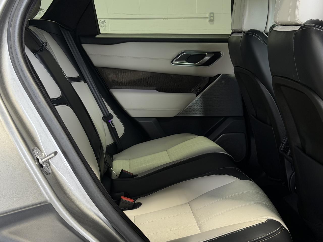 2018 Land Rover Range Rover Velar R-Dynamic P380 HSE FIRST EDITION|SUNROOF|MASSAGE SEATS Photo