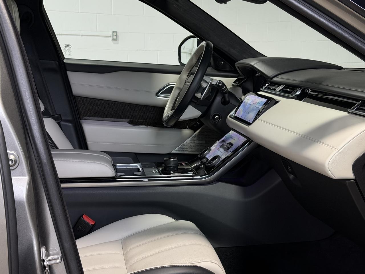 2018 Land Rover Range Rover Velar R-Dynamic P380 HSE FIRST EDITION|SUNROOF|MASSAGE SEATS Photo