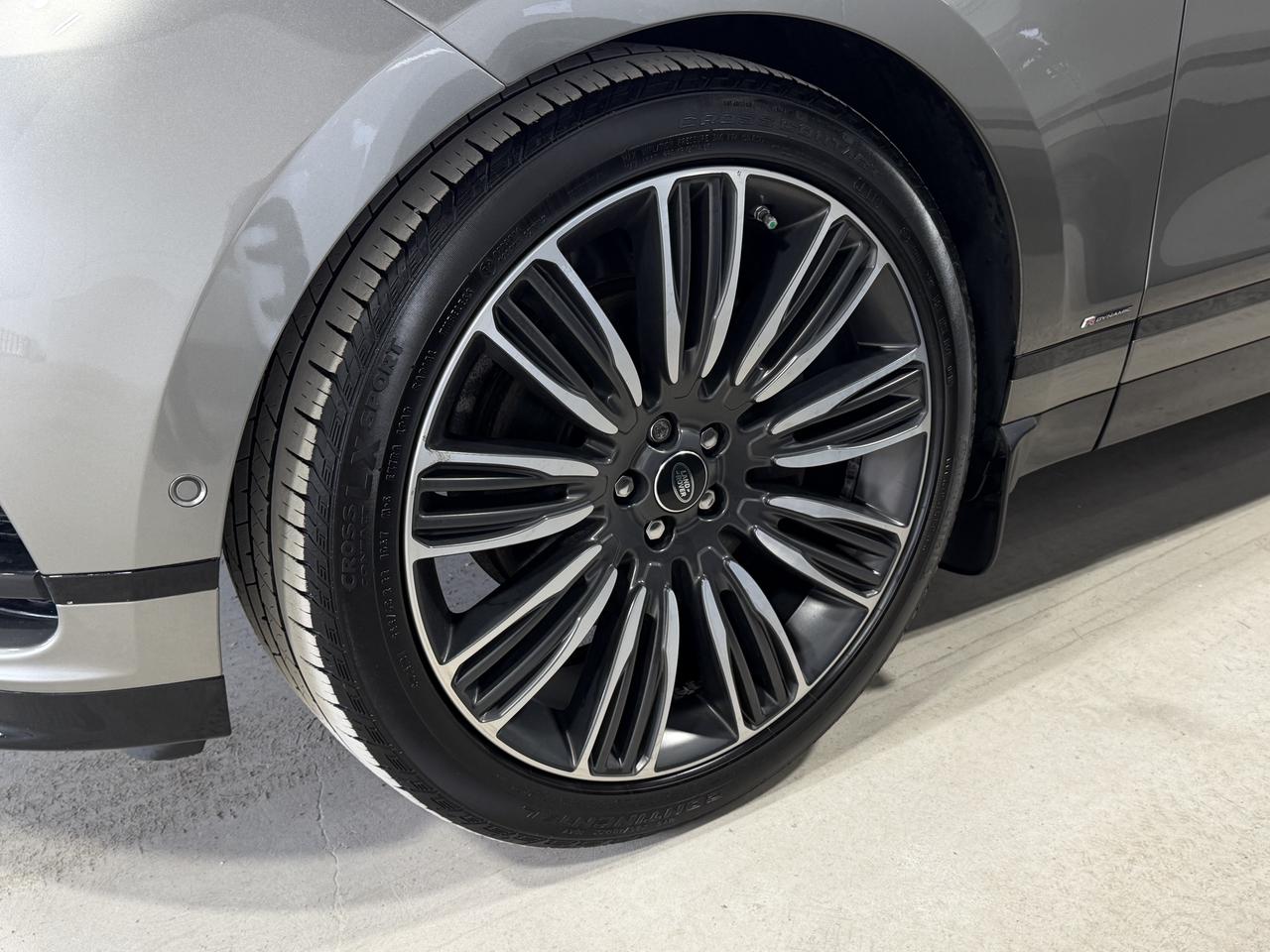 2018 Land Rover Range Rover Velar R-Dynamic P380 HSE FIRST EDITION|SUNROOF|MASSAGE SEATS Photo