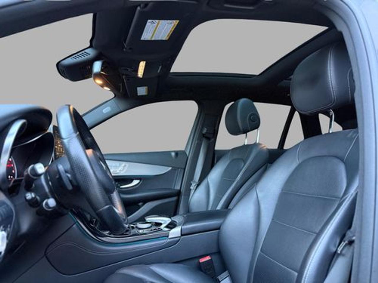 2017 Mercedes-Benz GLC-Class GLC 300 Photo