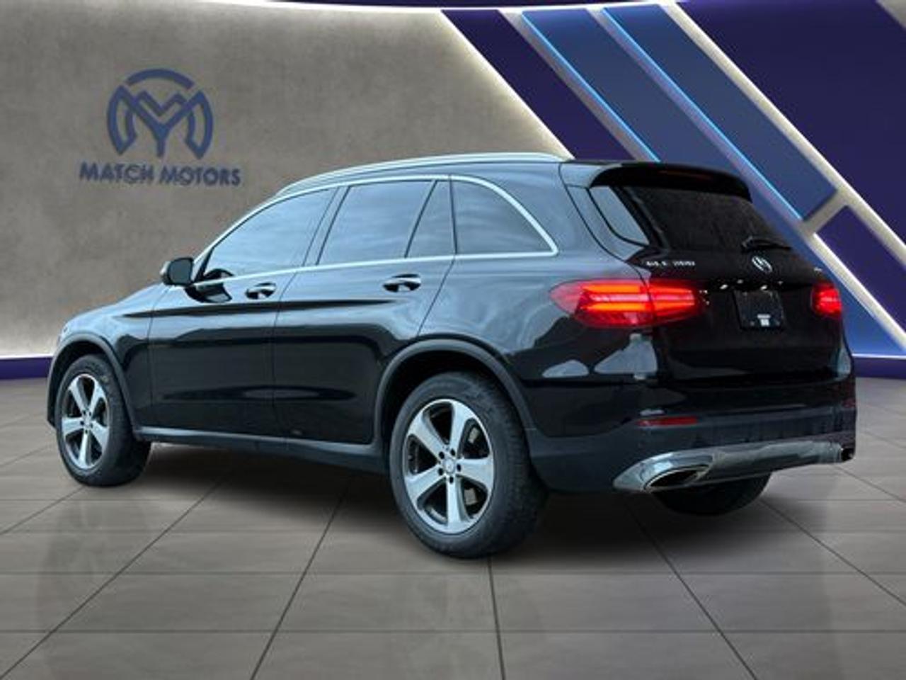 2017 Mercedes-Benz GLC-Class GLC 300 Photo