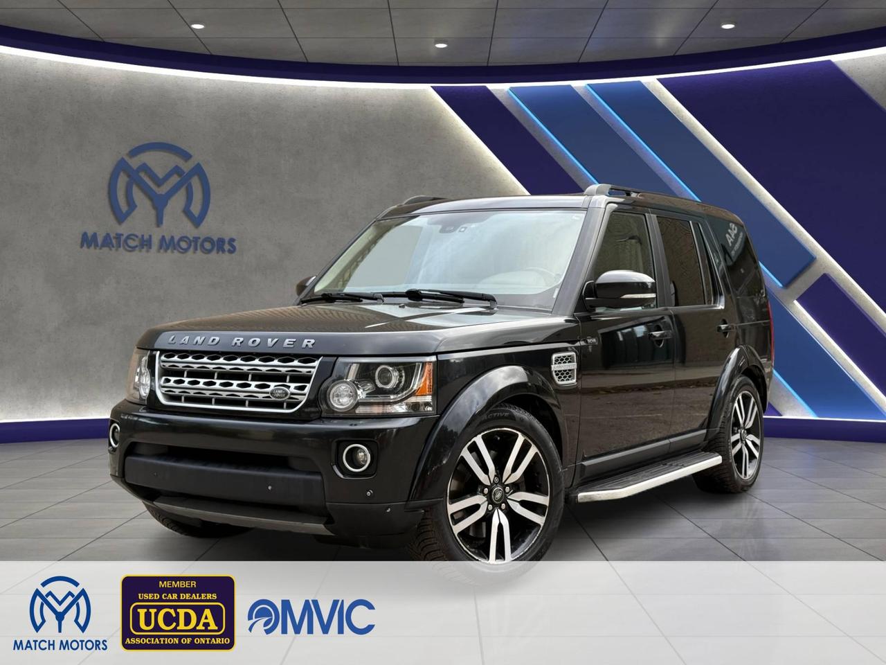 2016 Land Rover LR4 7 Passenger Photo