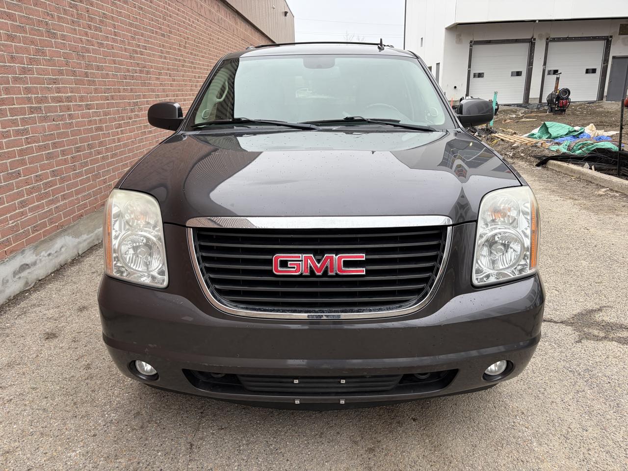 2010 GMC Yukon SLT Photo4