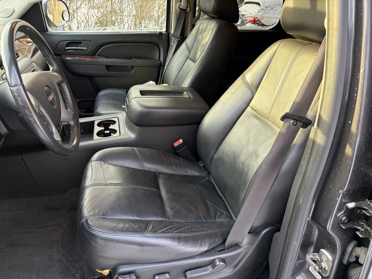 2010 GMC Yukon SLT Photo