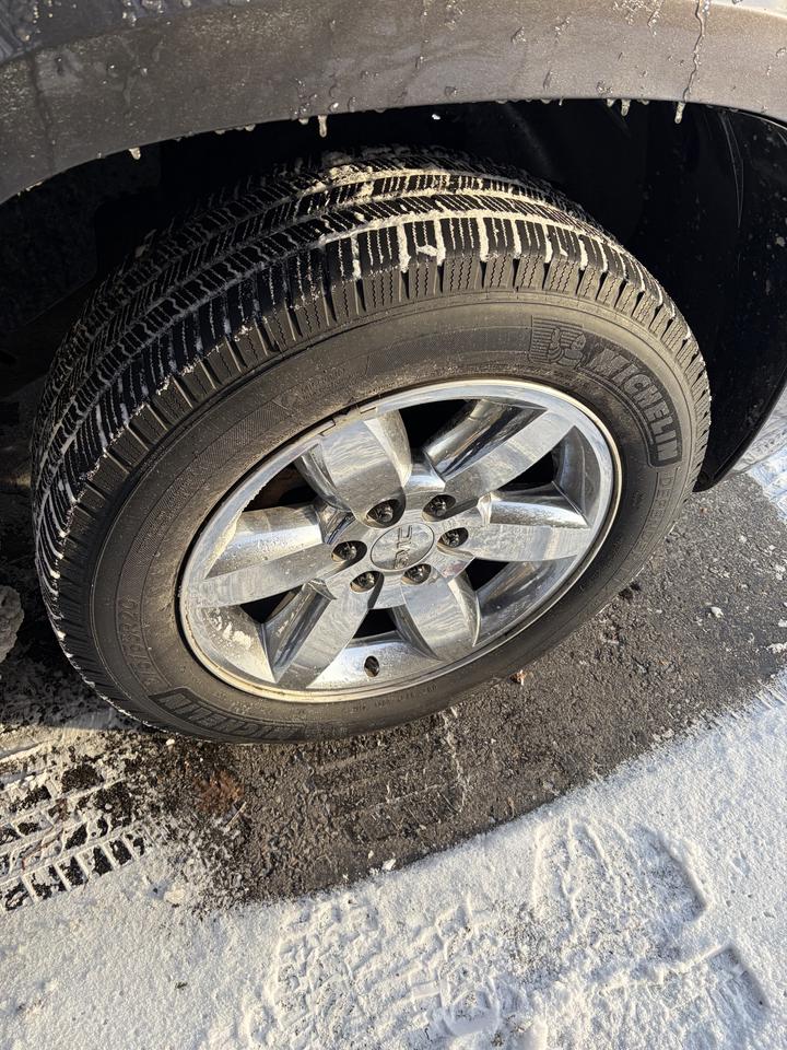 2010 GMC Yukon SLT Photo