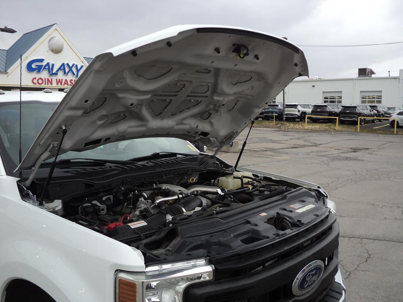 2022 Ford SUPER DUTY F-350 SRW XL SuperCab 4WD 6.7L8cylDiesel 6.75' Box BackUpCam Photo