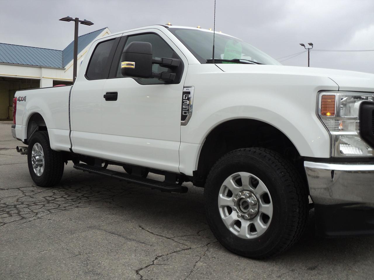 2022 Ford SUPER DUTY F-350 SRW XL SuperCab 4WD 6.7L8cylDiesel 6.75' Box BackUpCam Photo