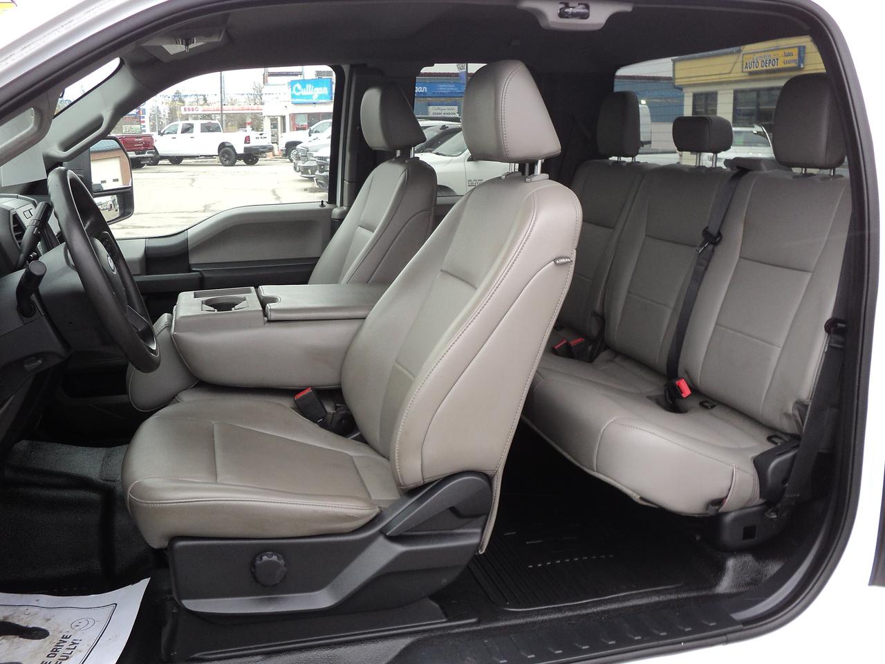 2022 Ford SUPER DUTY F-350 SRW XL SuperCab 4WD 6.7L8cylDiesel 6.75' Box BackUpCam Photo