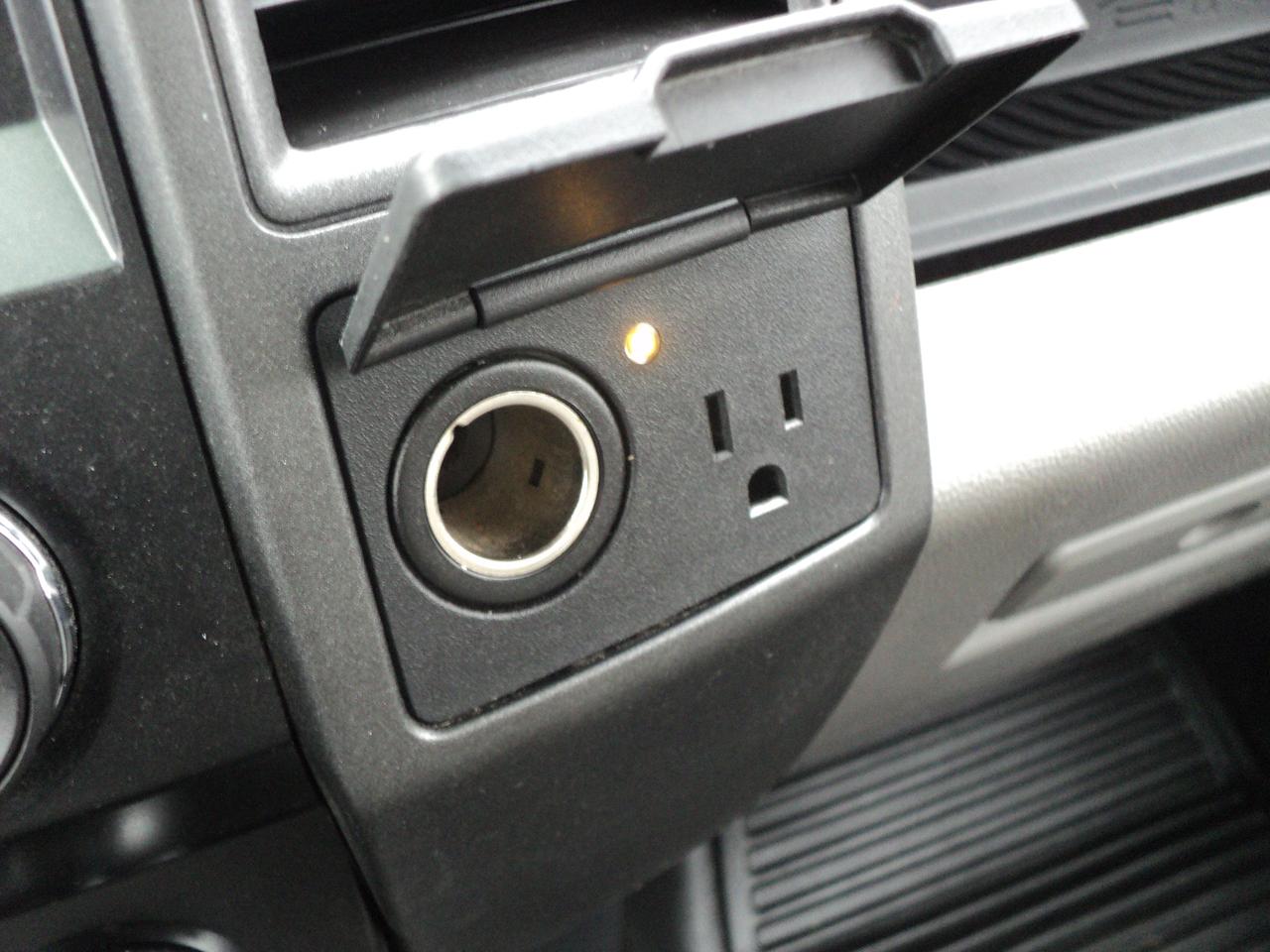 2022 Ford SUPER DUTY F-350 SRW XL SuperCab 4WD 6.7L8cylDiesel 6.75' Box BackUpCam Photo