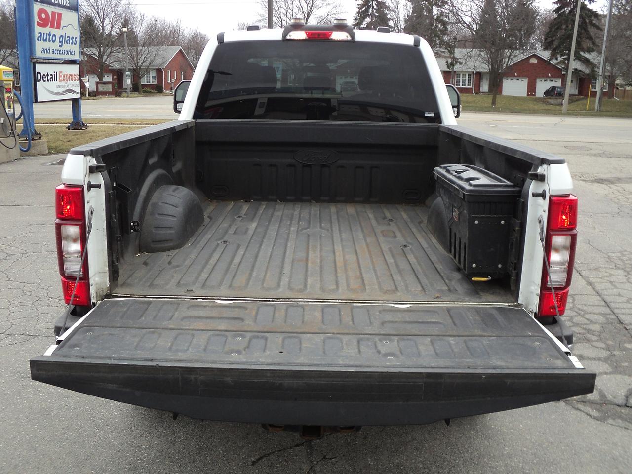 2022 Ford SUPER DUTY F-350 SRW XL SuperCab 4WD 6.7L8cylDiesel 6.75' Box BackUpCam Photo