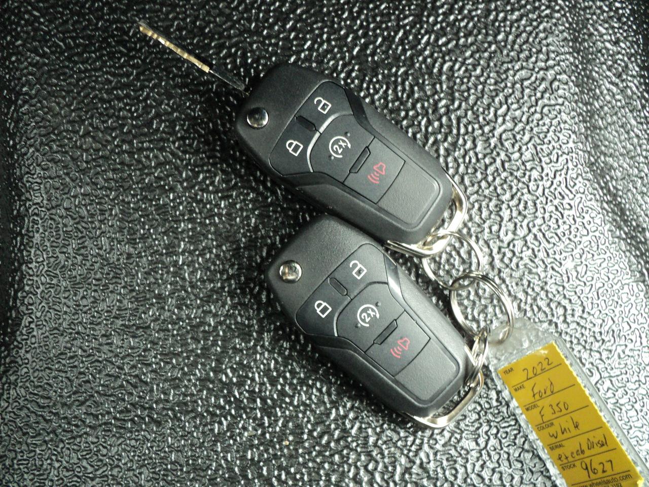 2022 Ford SUPER DUTY F-350 SRW XL SuperCab 4WD 6.7L8cylDiesel 6.75' Box BackUpCam Photo