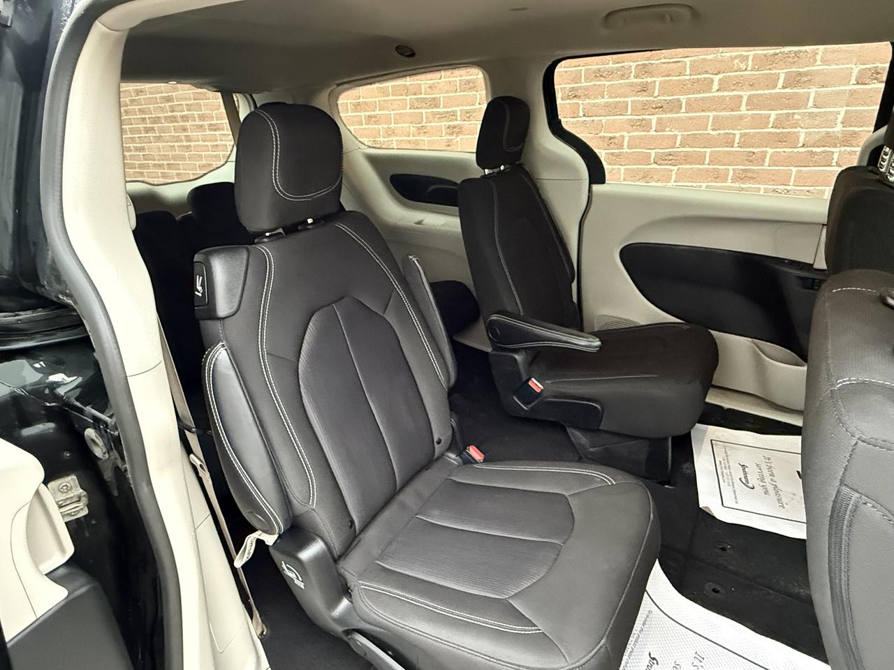 2022 Chrysler Grand Caravan SXT Photo