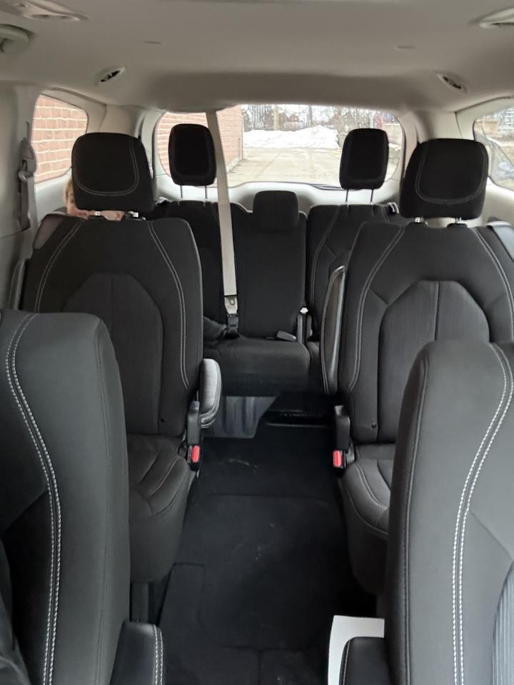 2022 Chrysler Grand Caravan SXT Photo