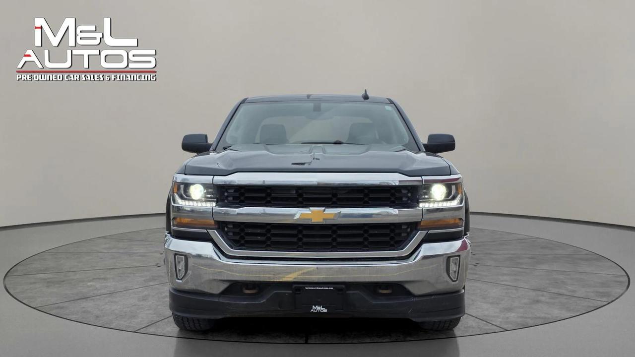 2017 Chevrolet Silverado 1500 4WD CREW CAB 153.0" LT W/1LT Photo
