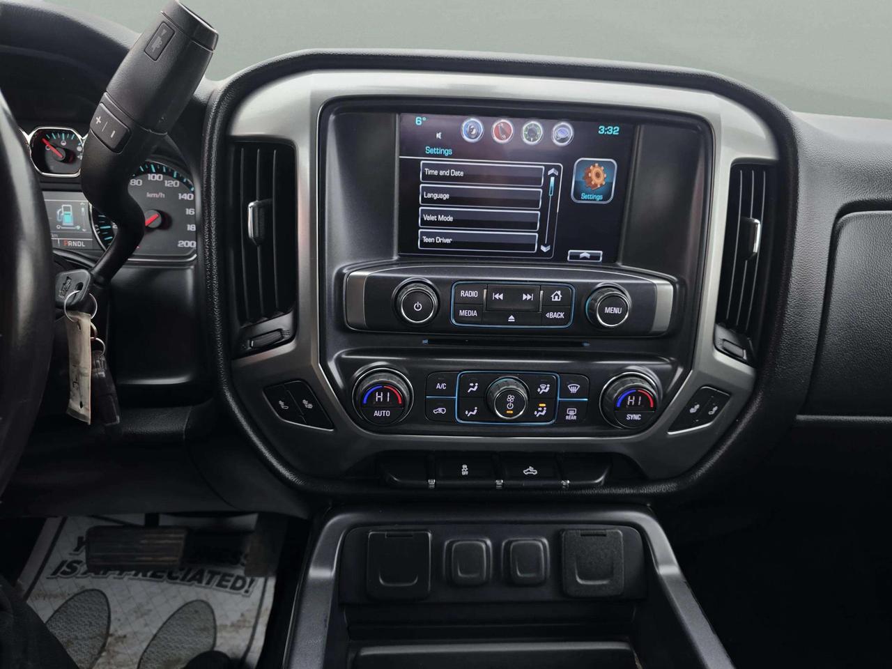 2017 Chevrolet Silverado 1500 4WD CREW CAB 153.0" LT W/1LT Photo