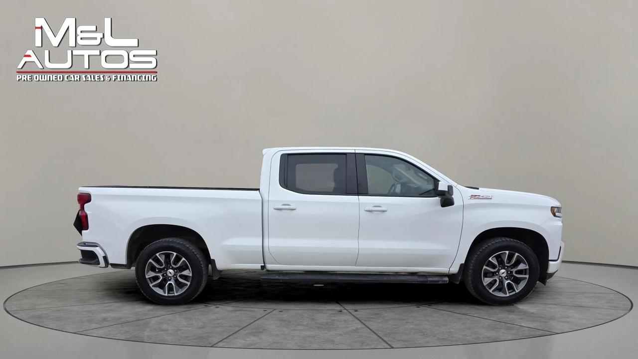 2021 Chevrolet Silverado 1500 4WD Crew Cab 157" RST Photo3