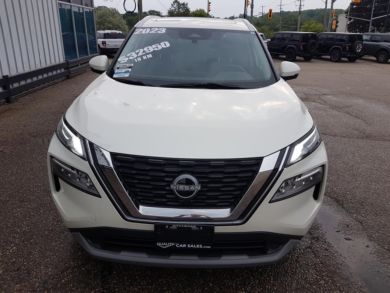 2023 Nissan Rogue SV AWD *SUNROOF* Photo