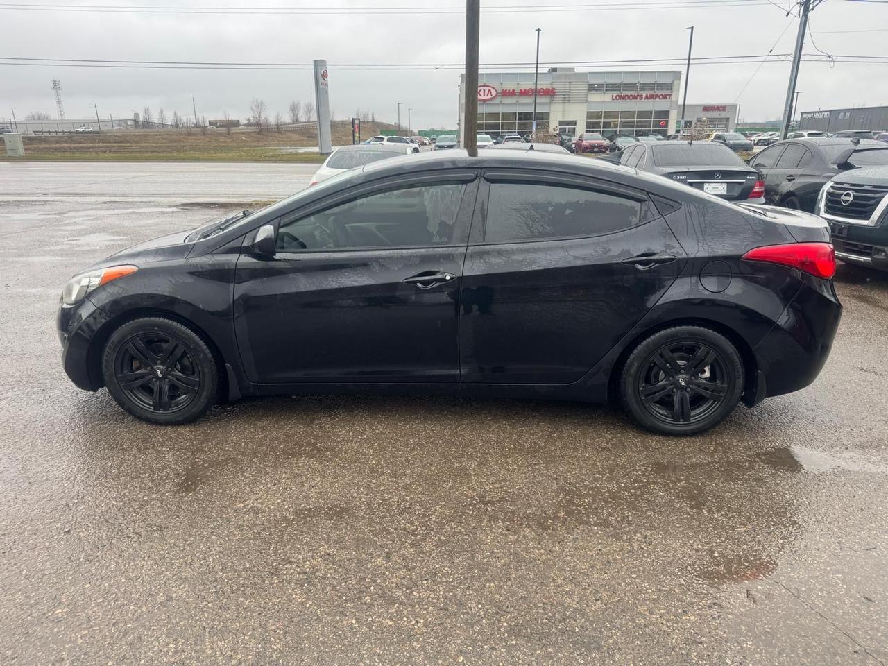 2013 Hyundai Elantra GL, MANUAL, RUNS WELL, ALLOYS, ONLY 190KMS, CERT Photo