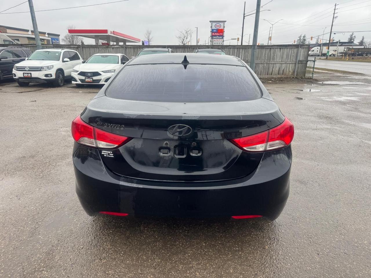 2013 Hyundai Elantra GL, MANUAL, RUNS WELL, ALLOYS, ONLY 190KMS, CERT Photo3