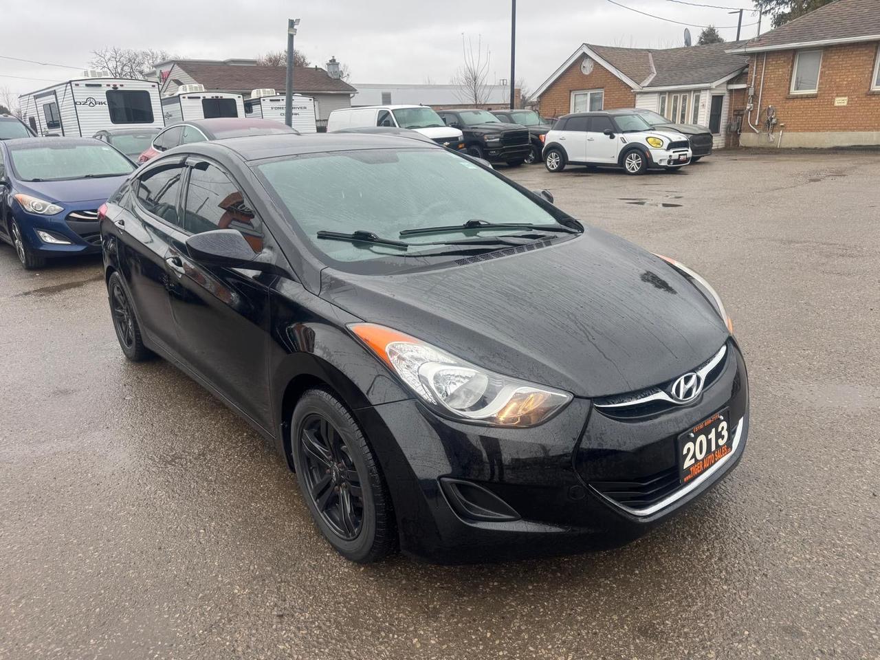 2013 Hyundai Elantra GL, MANUAL, RUNS WELL, ALLOYS, ONLY 190KMS, CERT Photo