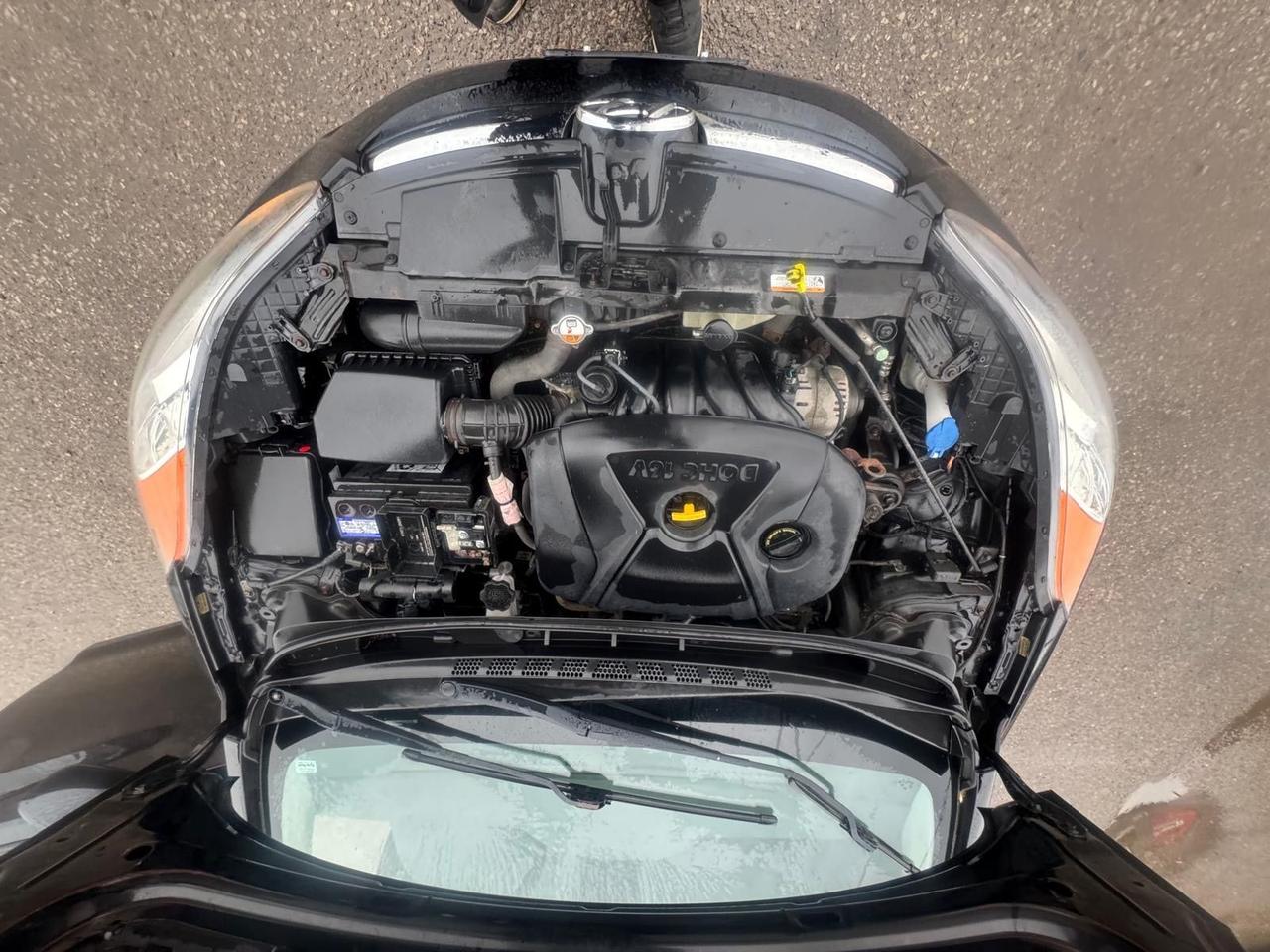 2013 Hyundai Elantra GL, MANUAL, RUNS WELL, ALLOYS, ONLY 190KMS, CERT Photo