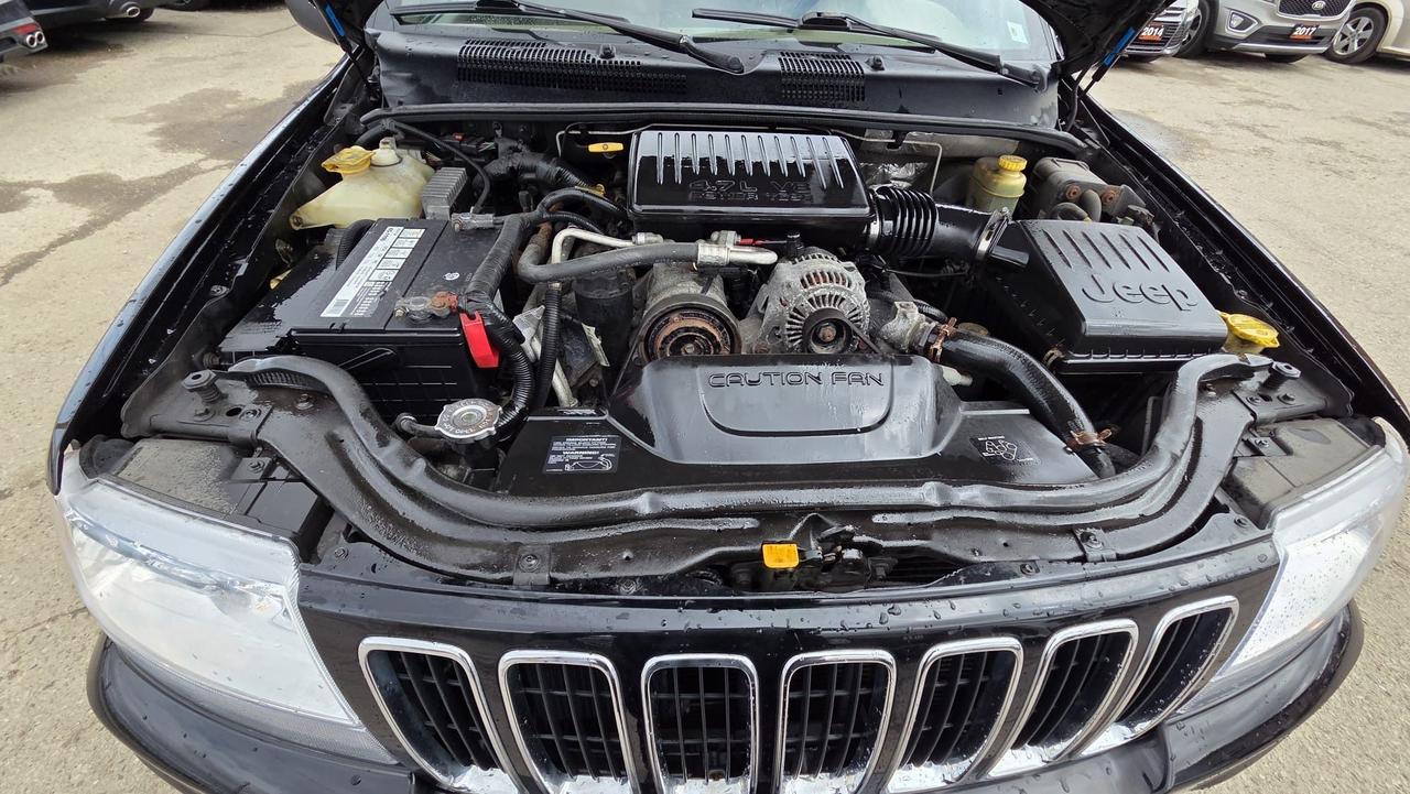 2001 Jeep Grand Cherokee LIMITED, V8, LOW KMS, ONLY 54,000KMS, CERTIFIED Photo