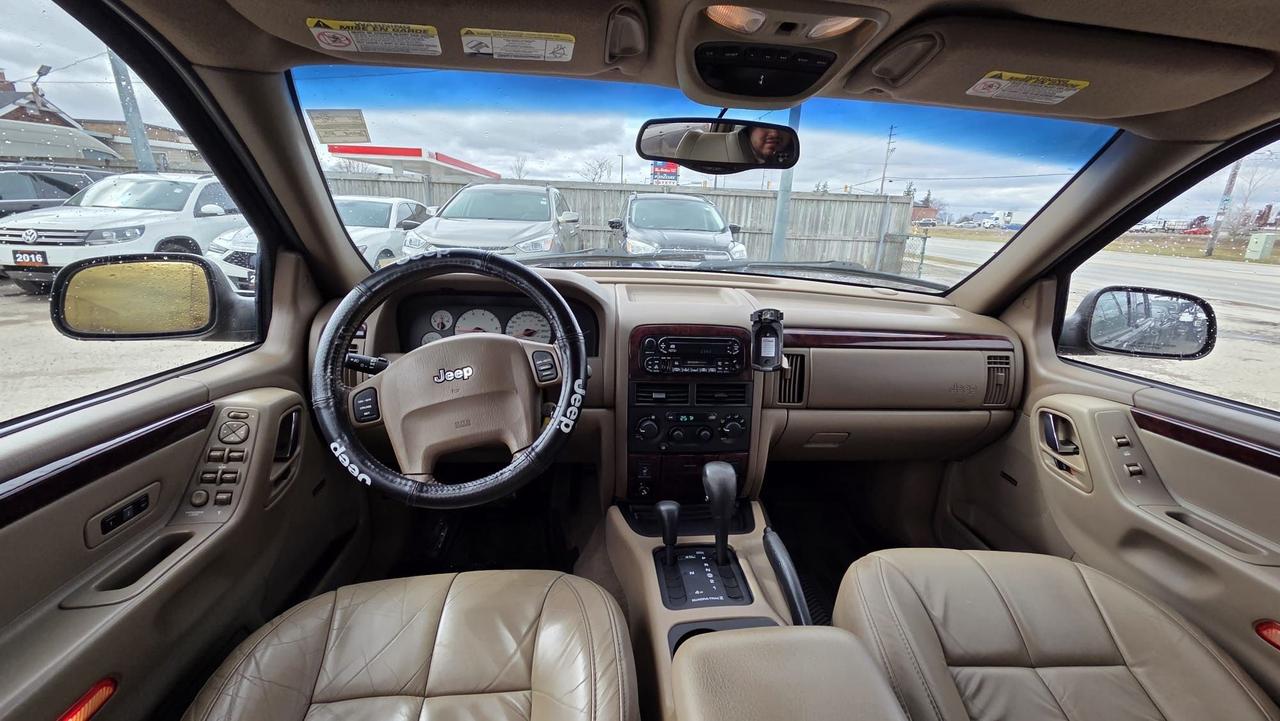 2001 Jeep Grand Cherokee LIMITED, V8, LOW KMS, ONLY 54,000KMS, CERTIFIED Photo