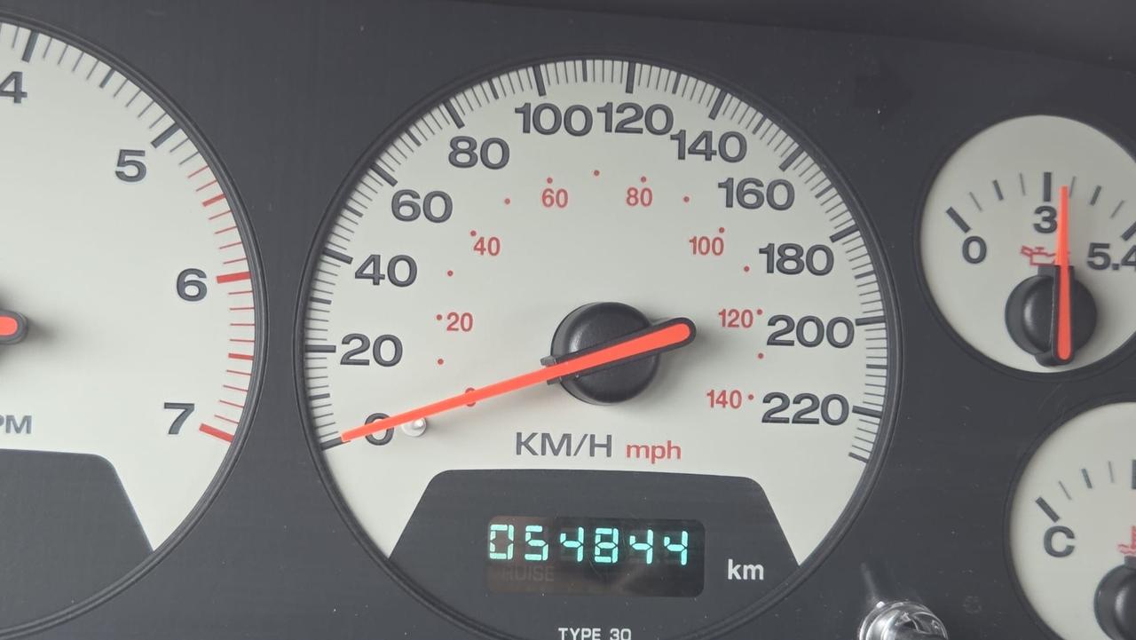 2001 Jeep Grand Cherokee LIMITED, V8, LOW KMS, ONLY 54,000KMS, CERTIFIED Photo