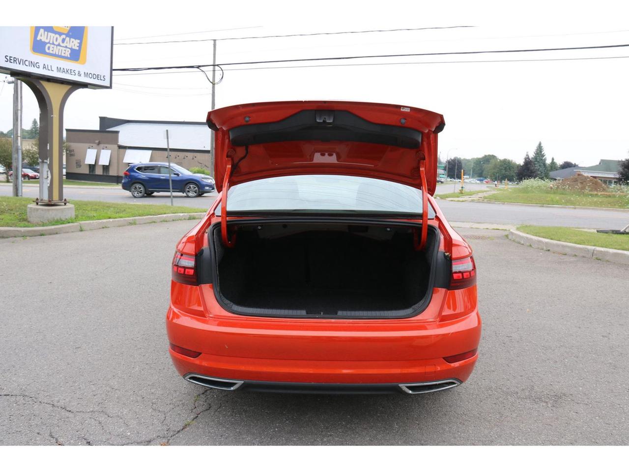 2020 Volkswagen Jetta Execline Photo