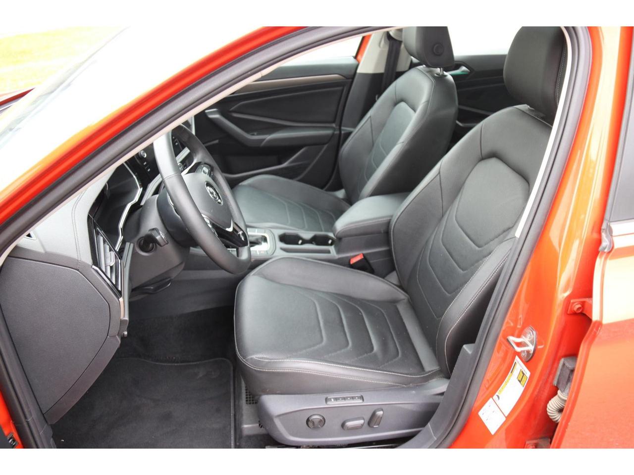 2020 Volkswagen Jetta Execline Photo