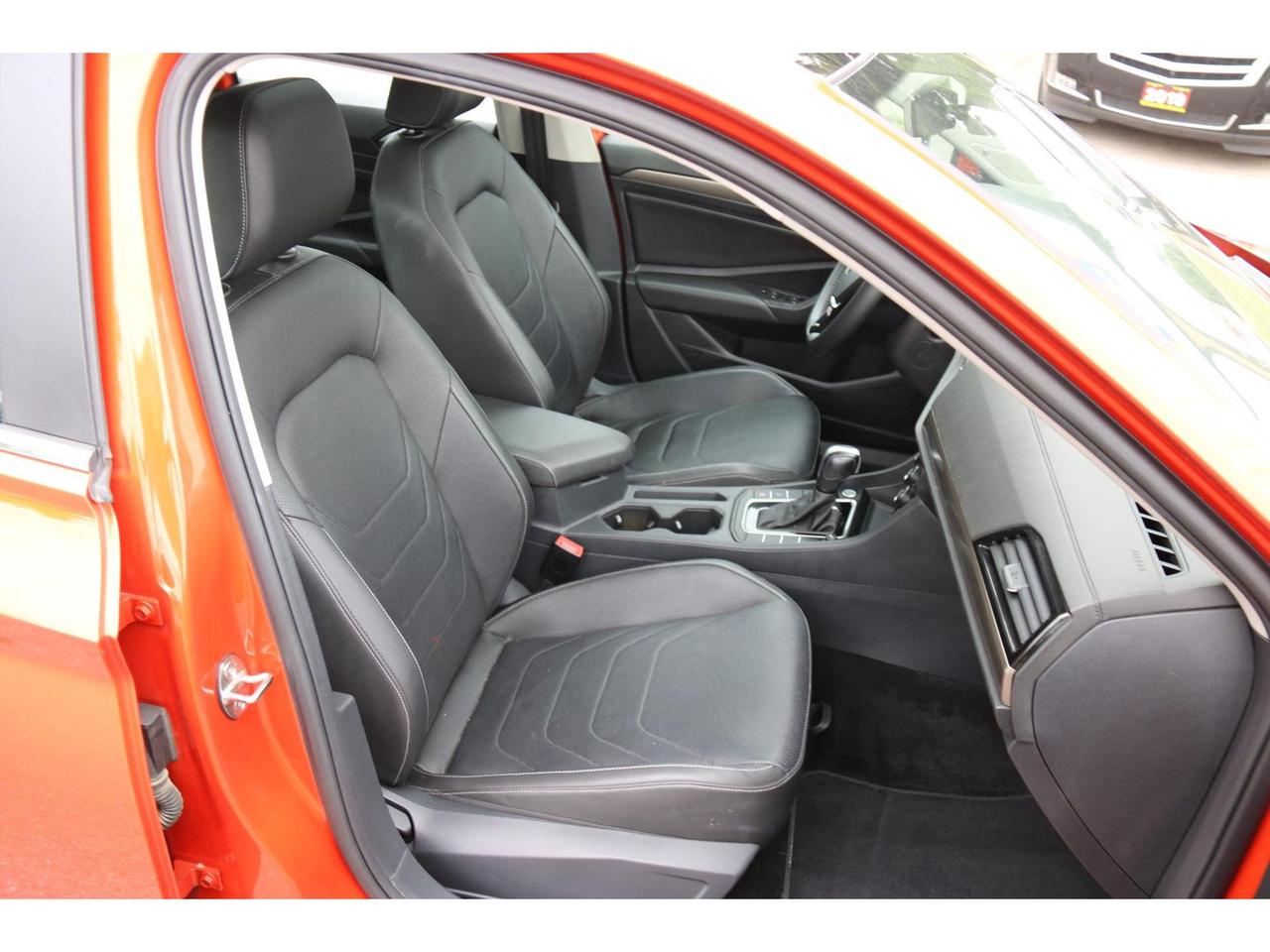 2020 Volkswagen Jetta Execline Photo