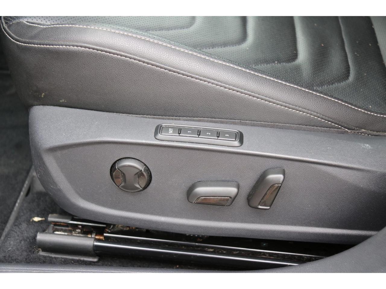 2020 Volkswagen Jetta Execline Photo