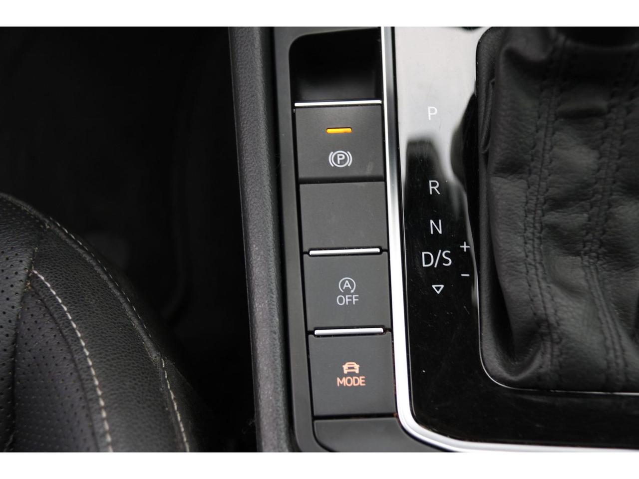 2020 Volkswagen Jetta Execline Photo