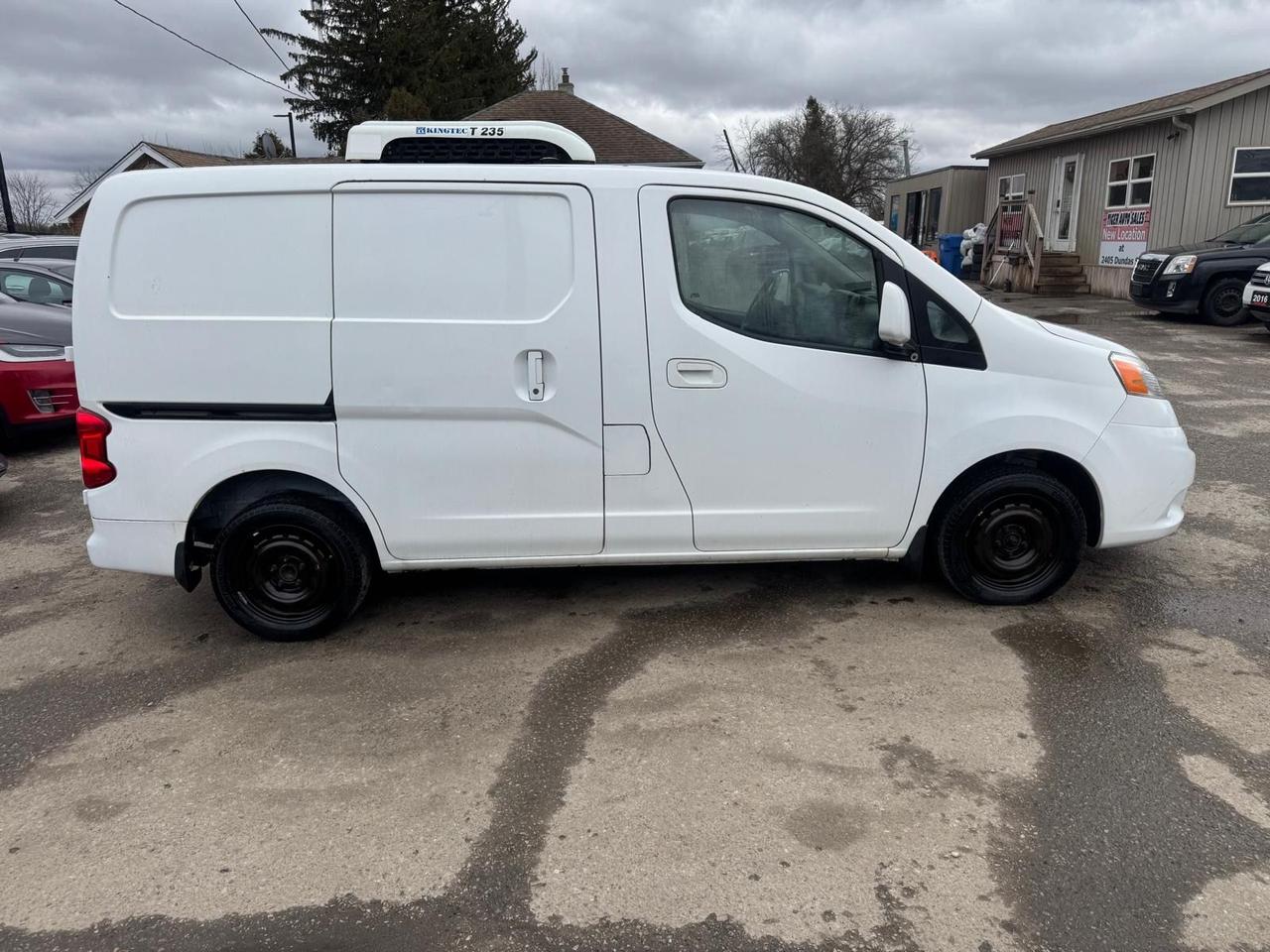 2014 Nissan NV200 SV, REEFER, REFRIDGERATION, FREEZER, CERTIFIED Photo