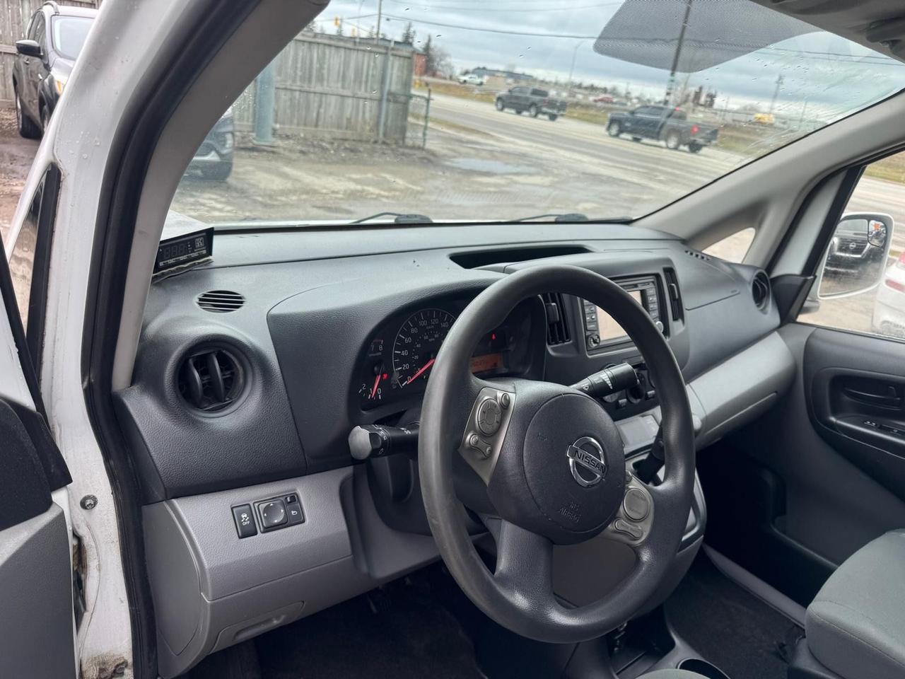 2014 Nissan NV200 SV, REEFER, REFRIDGERATION, FREEZER, CERTIFIED Photo