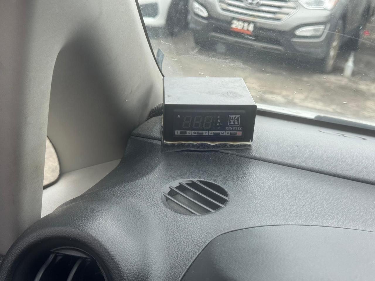 2014 Nissan NV200 SV, REEFER, REFRIDGERATION, FREEZER, CERTIFIED Photo