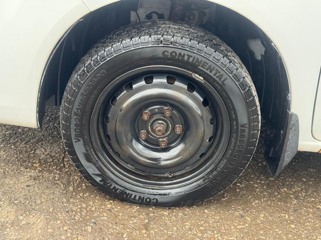 2014 Nissan NV200 SV, REEFER, REFRIDGERATION, FREEZER, CERTIFIED Photo